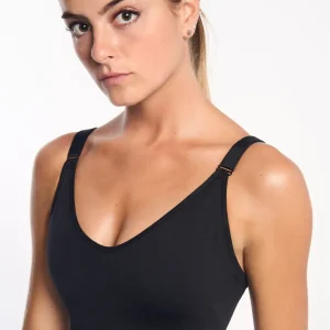 AGATA Sujetador deportivo de alta sujeción negro